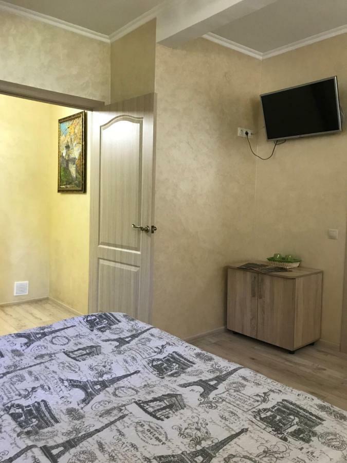 Arizona Hotel 乌日霍罗德 外观 照片